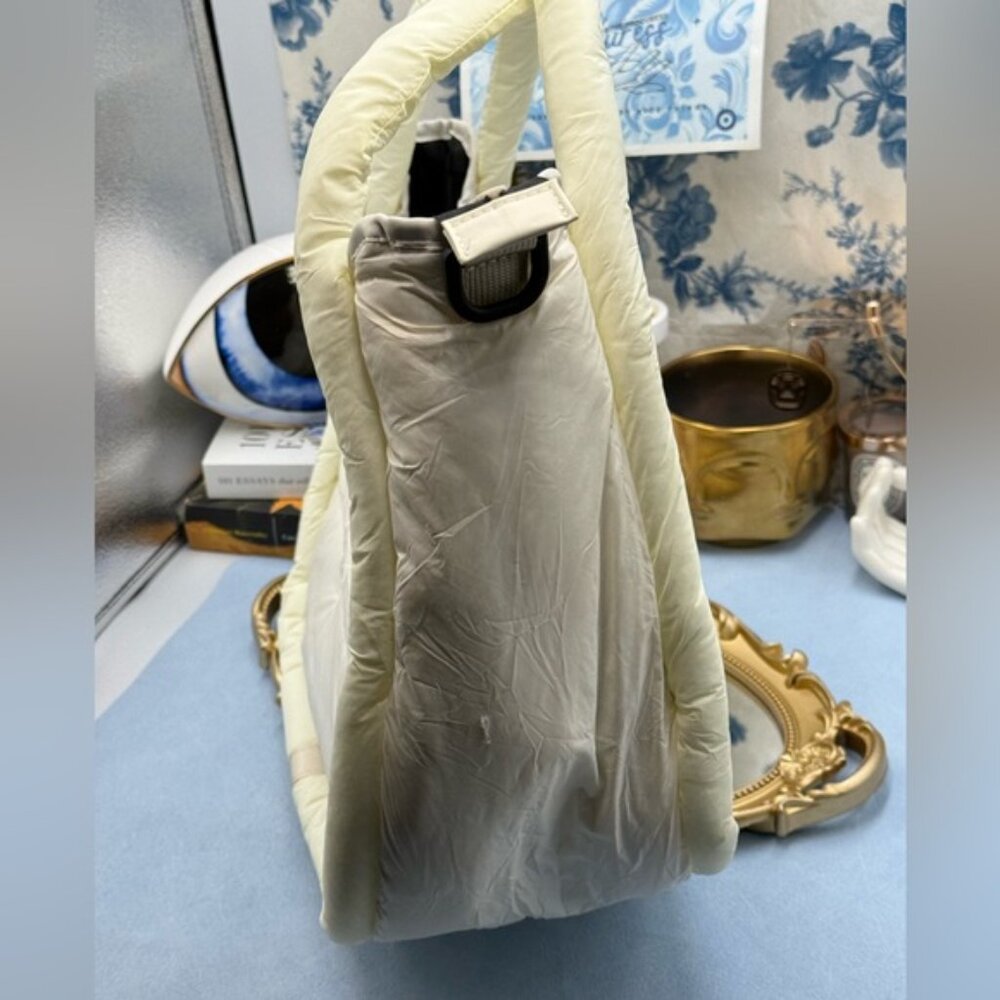 🆕 HUNTER 🧿 NWOT Large Framed Puffer Bag, White *MISSING CROSSBODY STRAP* - Picture 13 of 14